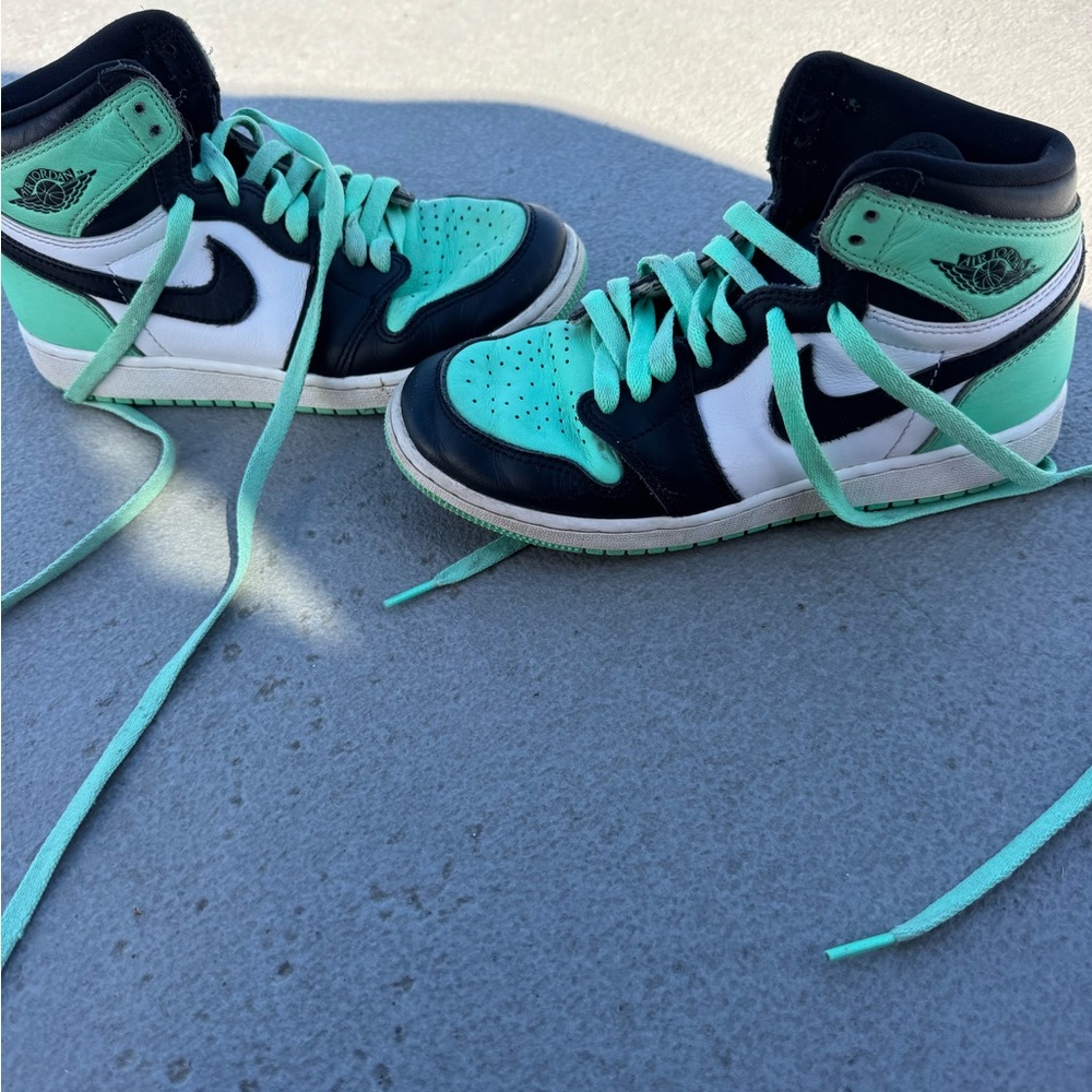 Nike Kids High-Top Sneakers in Teal and Black